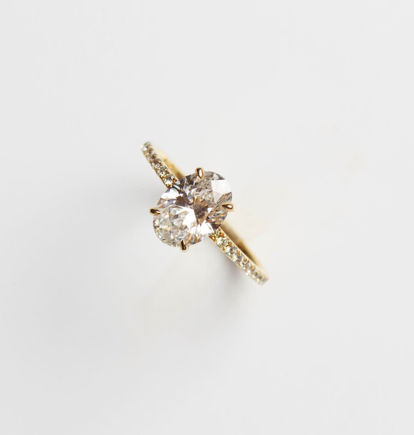Anillo Ovalia Royale