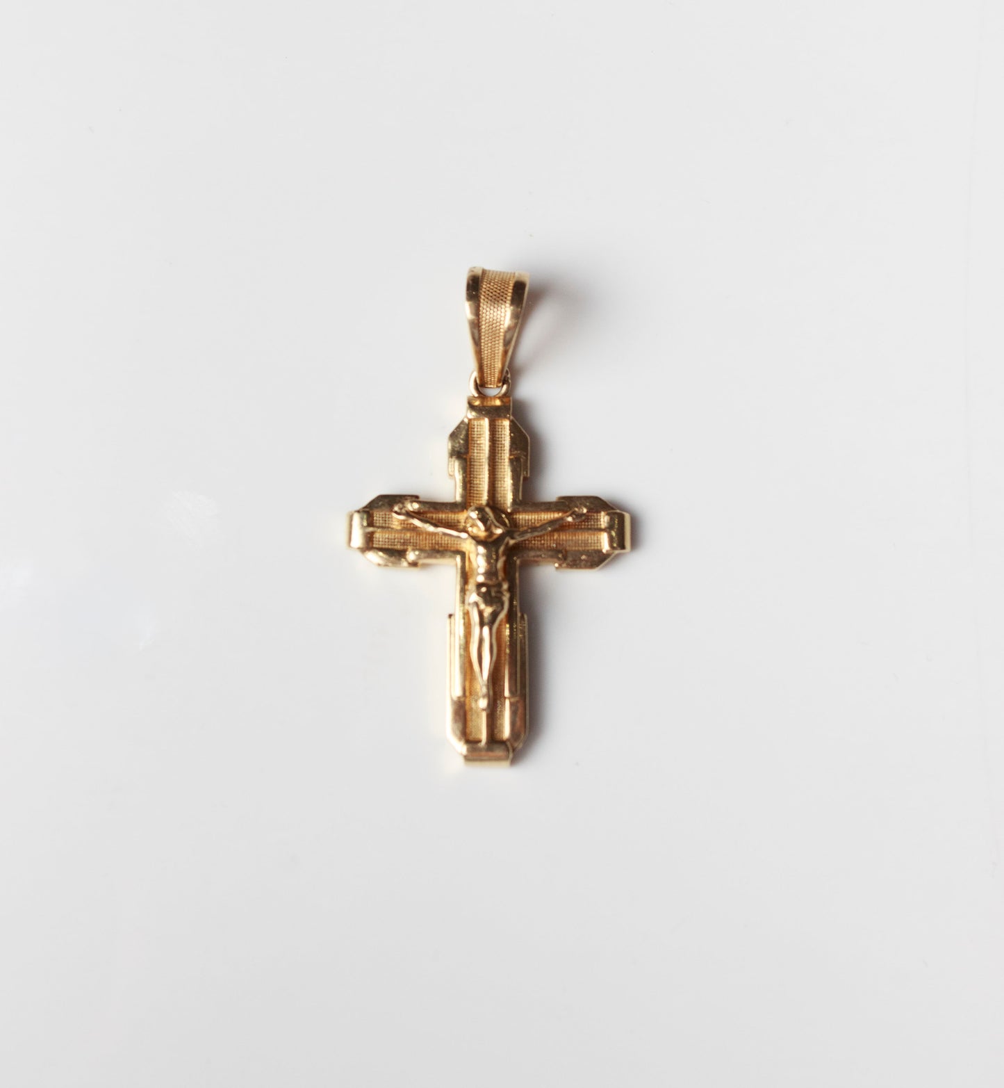 Cruz Cristo Dorado