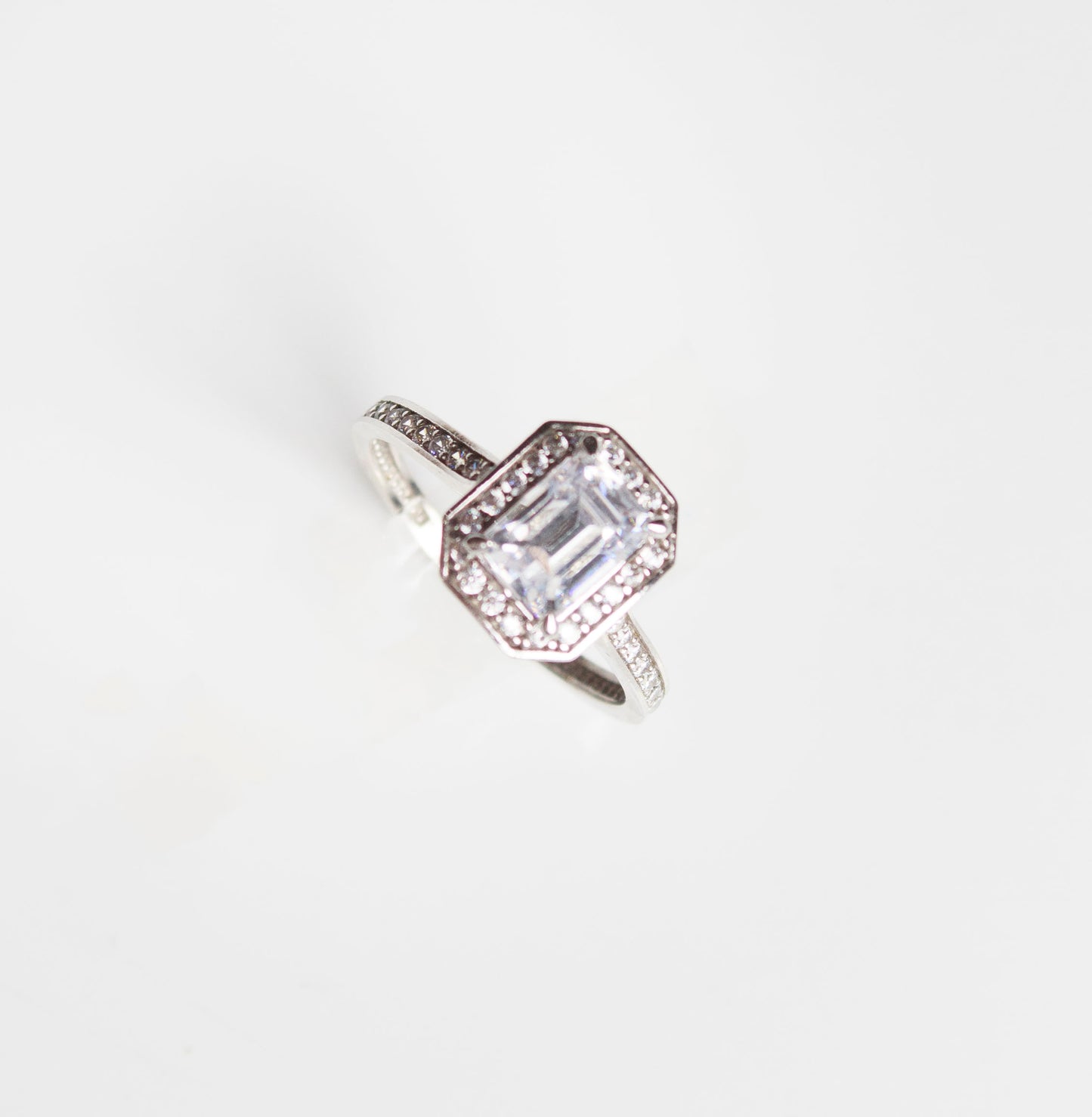 Anillo Octavia